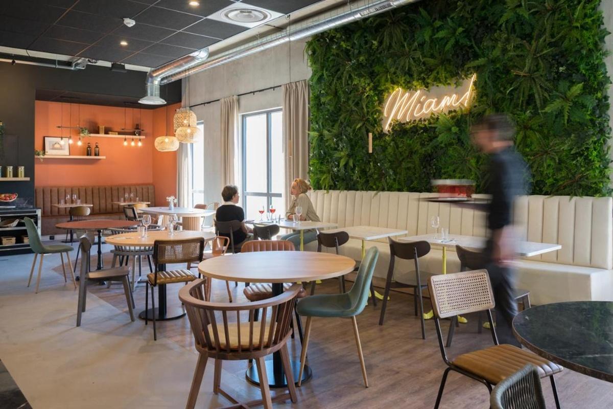 圣布里厄朗格康铂酒店 外观 照片